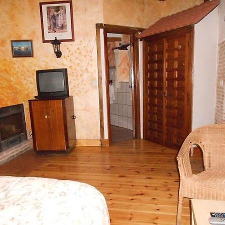 La Mesnadita Olmedo Room photo